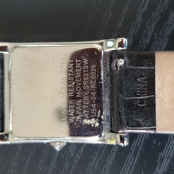 Ladies Medium Kenneth Cole Watch - Picture 4 of 4